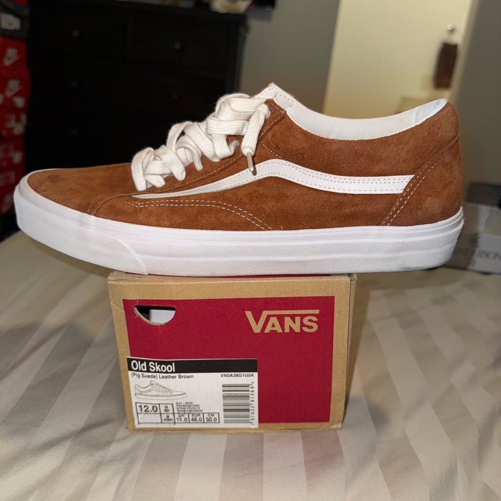 Vans Old Skool Sneakers in Leather Brown and White